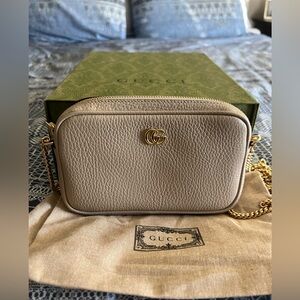 Gucci GG Marmont Super Mini